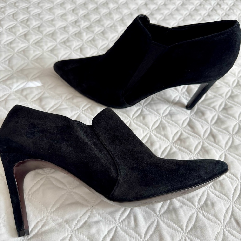 Cole Haan Allaire Shootie II Pointed Toe Suede Heeled Ankle Bootie Black Sz 9.5 - Picture 2 of 10